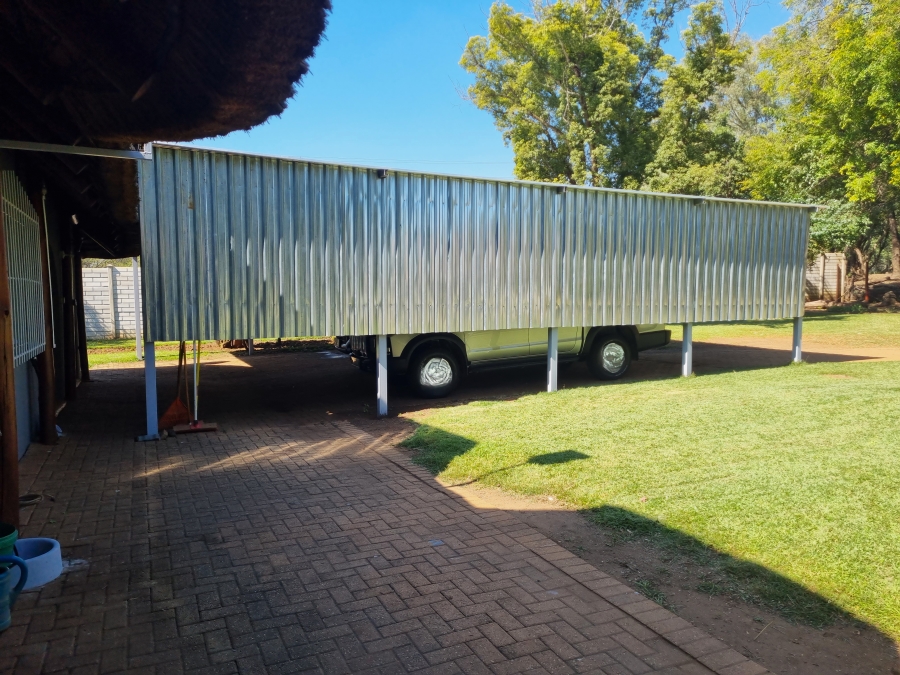 Commercial Property for Sale in Boschfontein A H North West